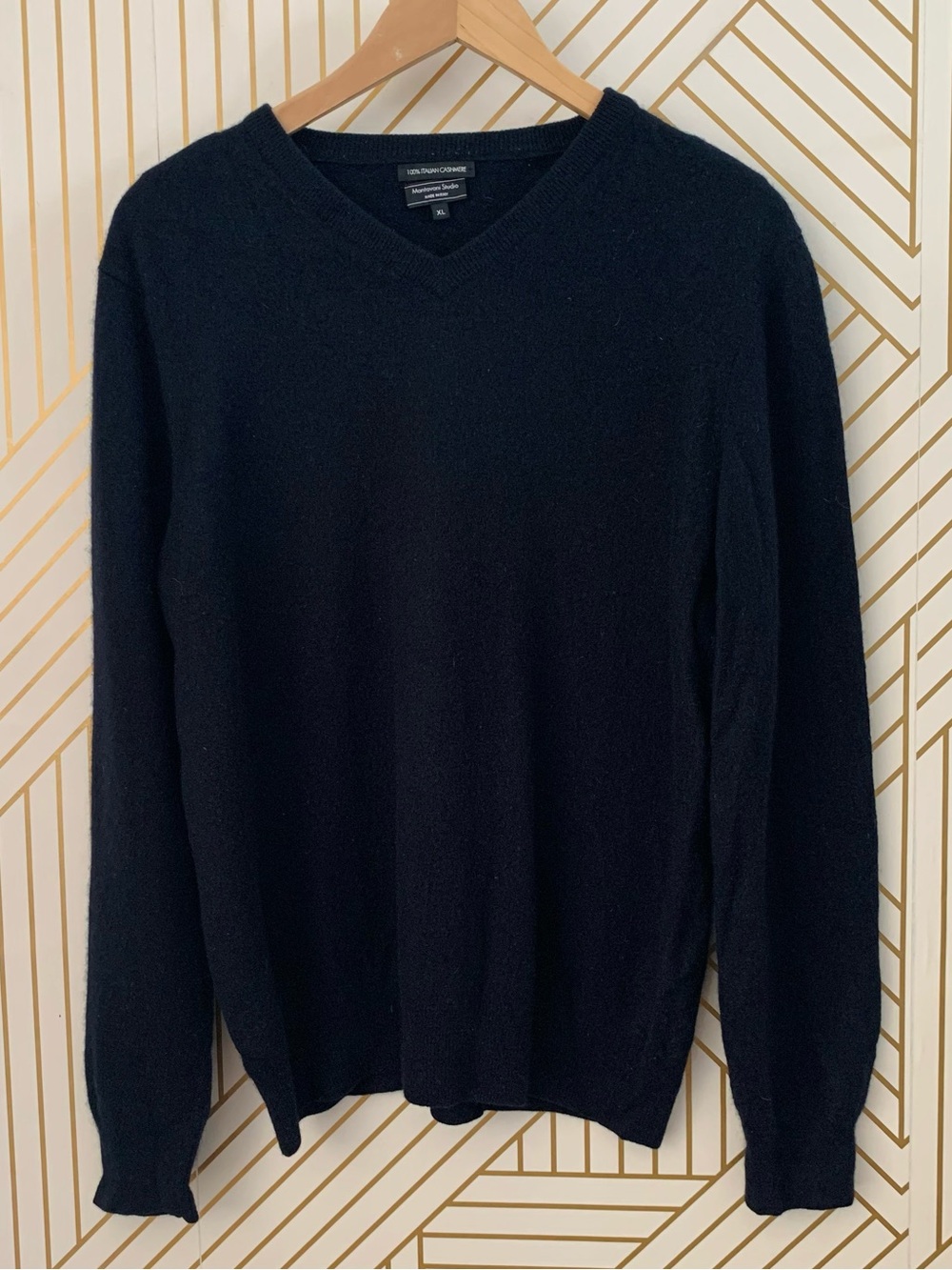 Mantovani Studio sweater 100% Italian Cashmere V neck classic timeless Old money